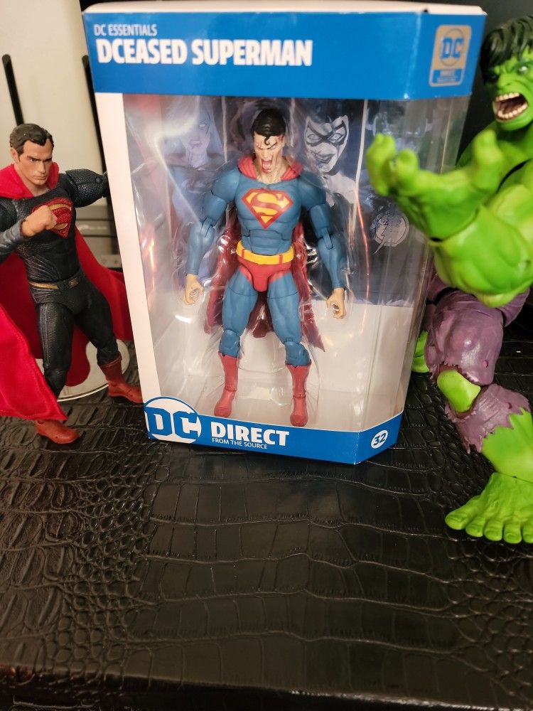 DC Direct DC Essentials Dceased Superman