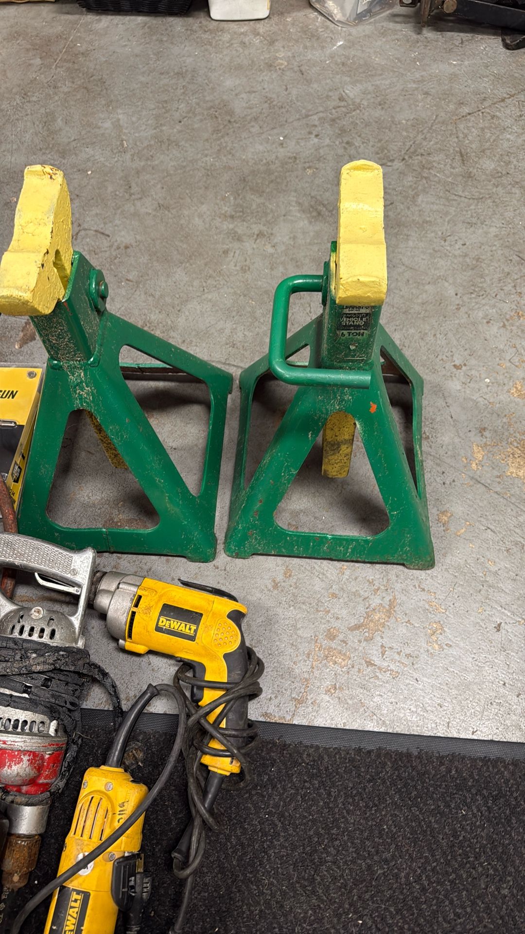 Car jacks