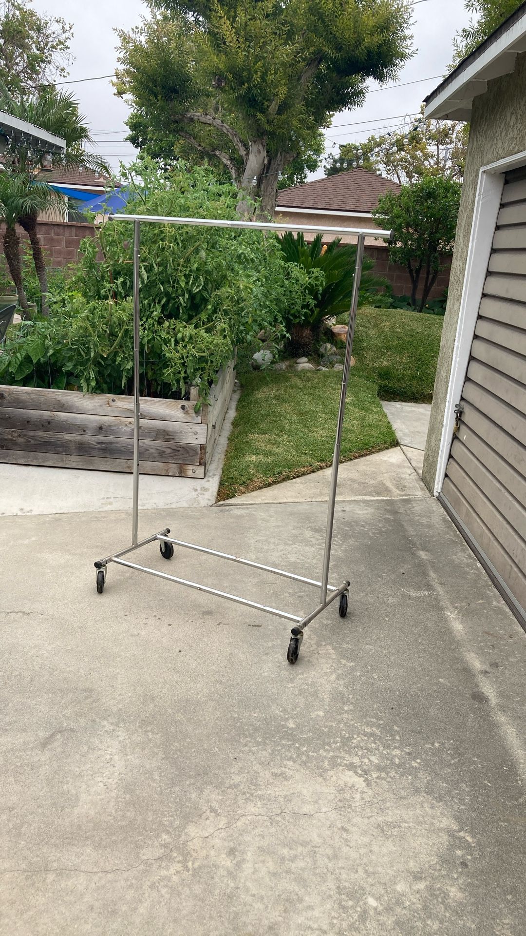 Rolling Clothing Rack
