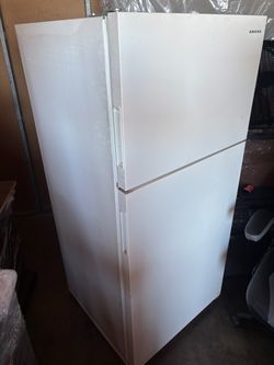 Free Fridge! Works great!