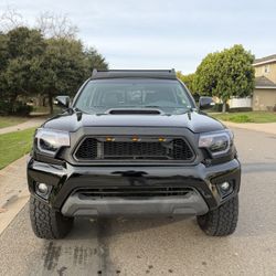 56,000 MILES 2015 TOYOTA TACOMA PRERUNNER 