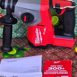 Milwaukee
M18 FUEL 18V Lithium-Ion Brushless Cordless 5/8 in. SDS-Plus Rotary Hammer (Tool-Only)