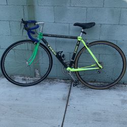 Trek 2300 Pro Road Bike (Best Offer)