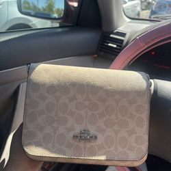 coach bag for sale!