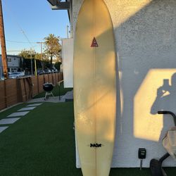 8’2 Surfboard