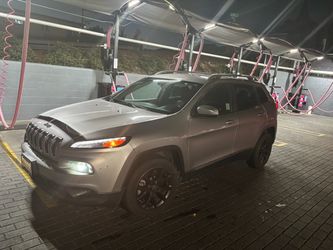 2018 Jeep Cherokee