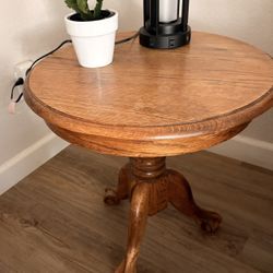 Solid Oak End Table 