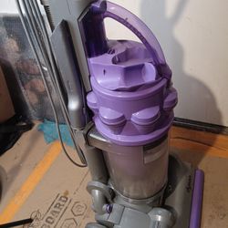Dyson Animal Vacuum Cleaner 