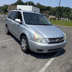 2007 Kia Sedona 