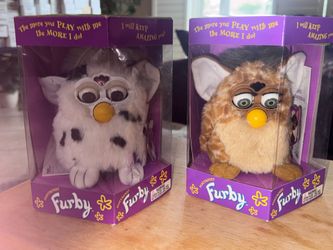 ELECTRONIC FURBYS