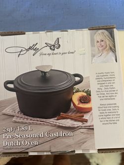 Dolly Parton 2qt Pre-Seasoned Cast Iron Dutch Oven