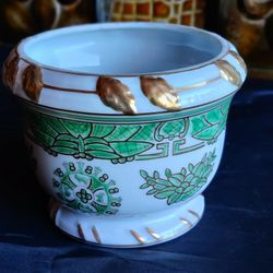 ASIAN PLANTER - GOLD LEAF