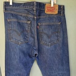 LEVI BLUE JEANS 501