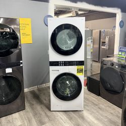 🔥 LG - 4.5 Cu. Ft. HE Smart Front Load Washer and 7.4 Cu. Ft. Gas Dryer WashTower with Steam and Built-In Intelligence - White🔥