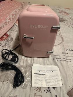 KylieSkin Mini Fridge