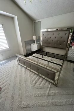 Cal king Bed for free