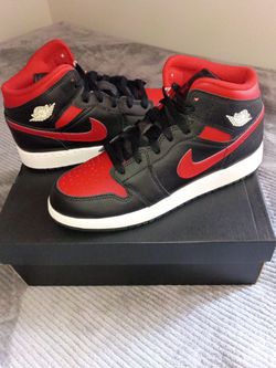 Air Jordan 1 Mid Bred Black Red Sneakers
