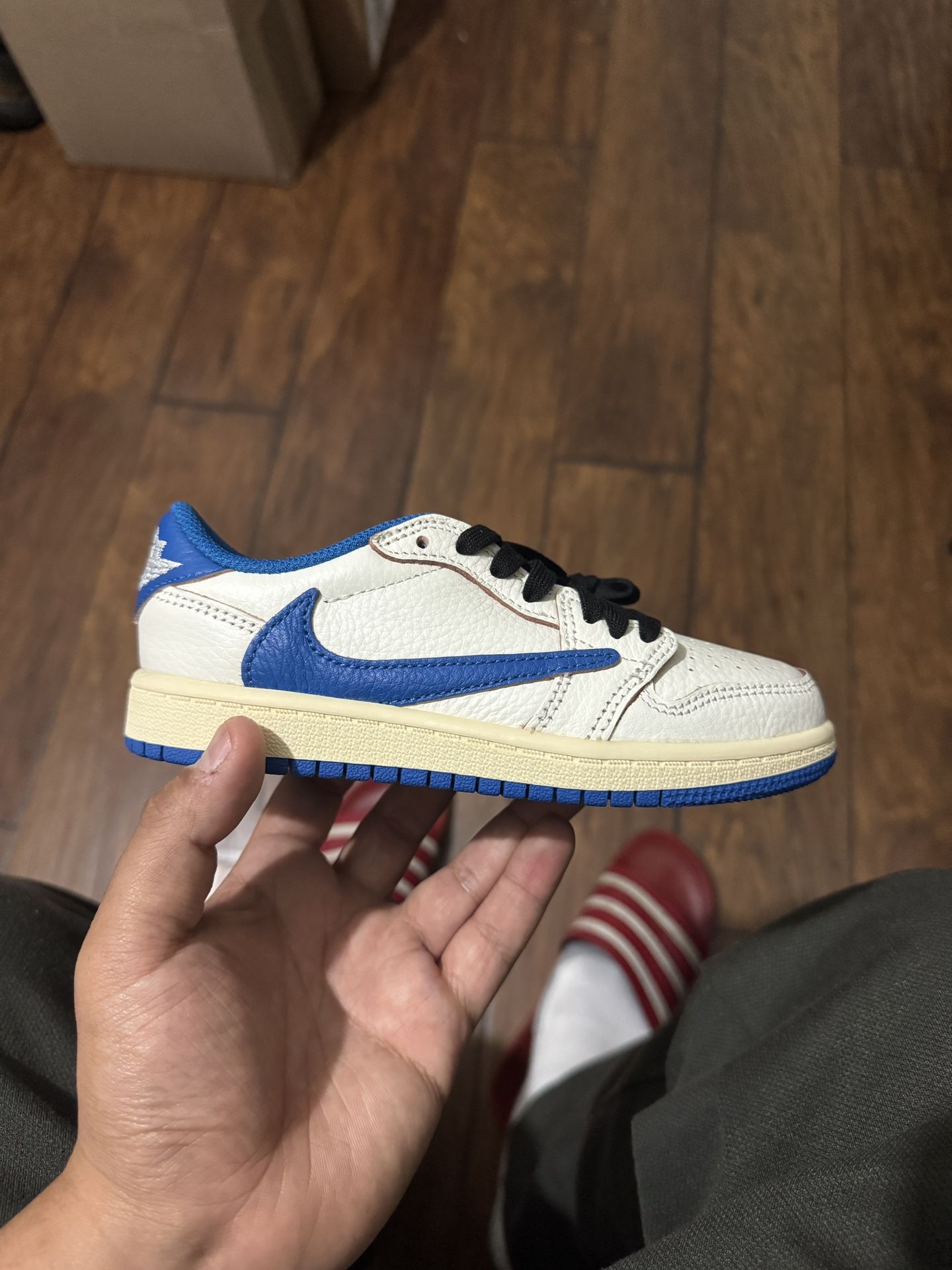 Air Jordan 1 x Travis Scott x Fragment Size 12c $260