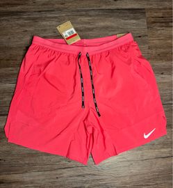 Nike running shorts size L