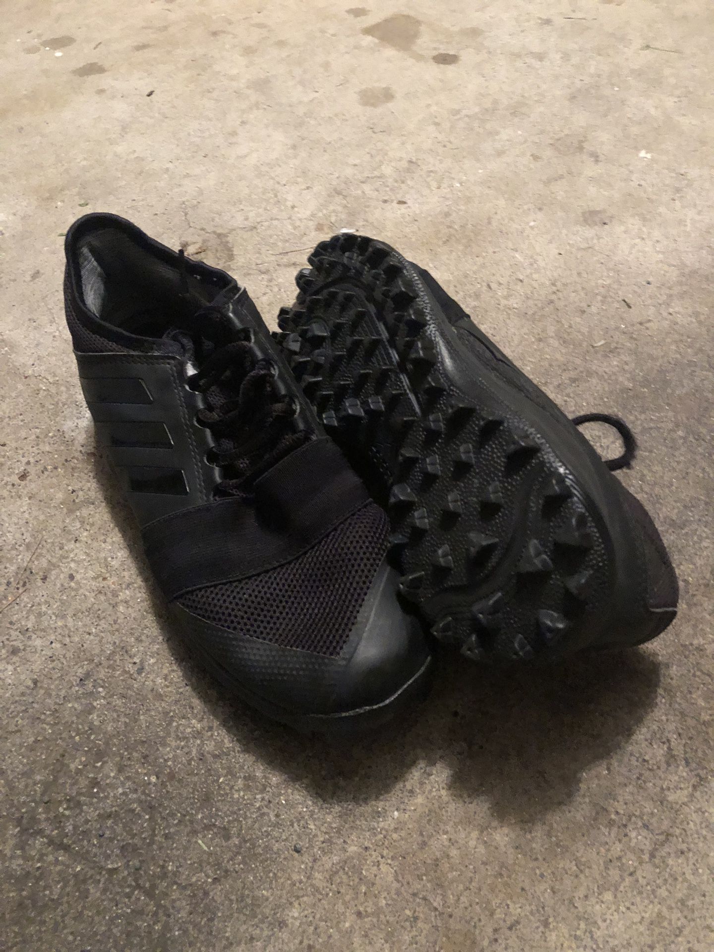Women’s Black Turf Shoes