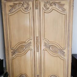 Kreiss Armoire French