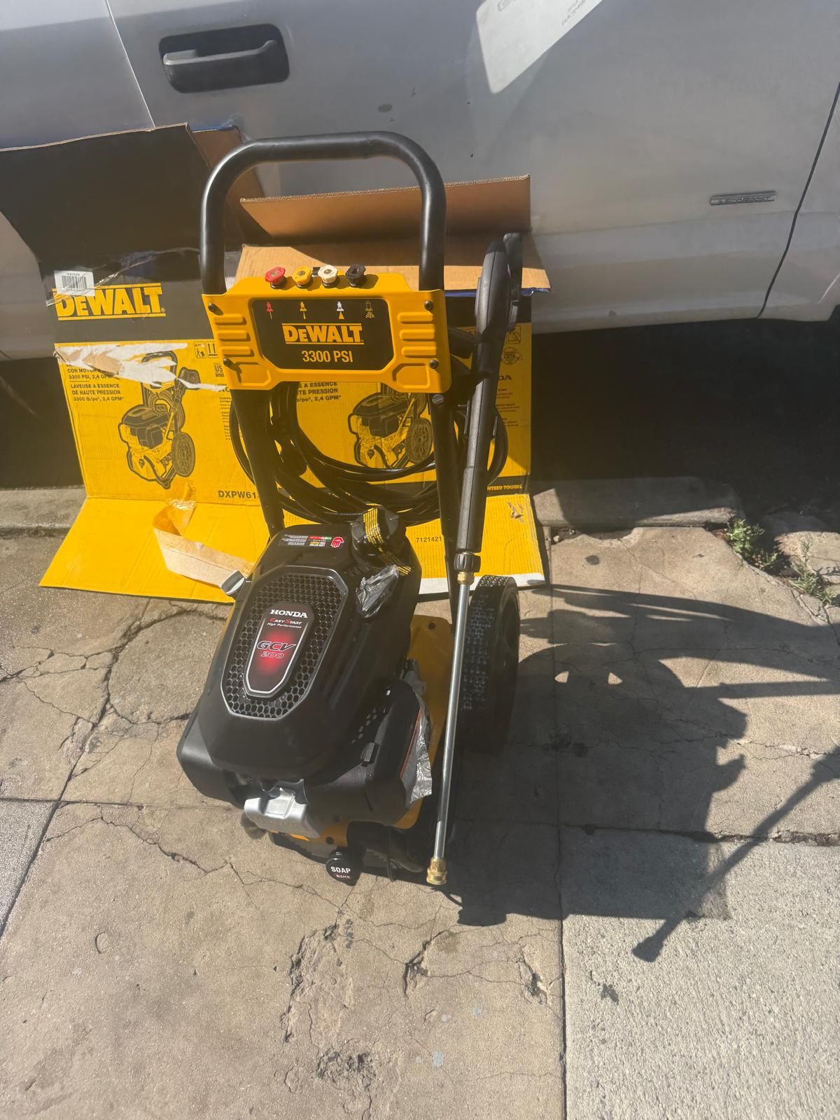 3300 PSI 2.4 GPM Cold Water Gas Pressure Washer with HONDA GCV200 Engine