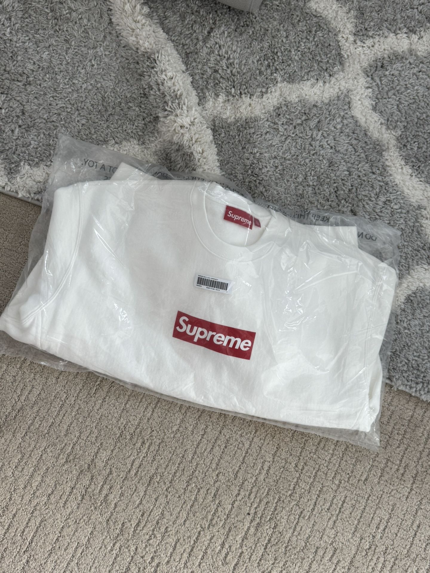 Supreme Crewneck