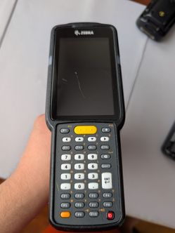 Zebra MC3300x Barcode Scanner Cracked Screen Working AS-IS