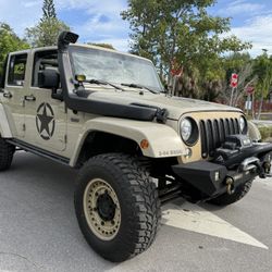 2017 JEEP RUBICON SAHARA 