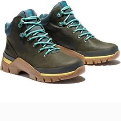 TIMBERLAND JENNESS FALLS

WATERPROOF MID HIKING BOOT

WOMEN'S 7
