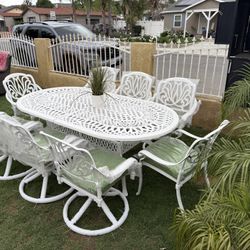 Brand New Patio Outdoor Dining Table Set