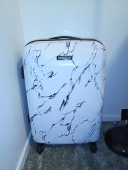 American Tourister Travel Luggage SuitCase