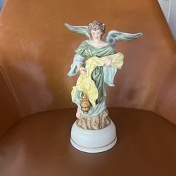 angel statue 