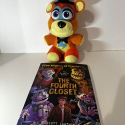 8" GLAMROCK FREDDY Five Nights At Freddy's PLUSHIES and The Fourth Closet comic book 