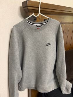 Nike tech crew neck