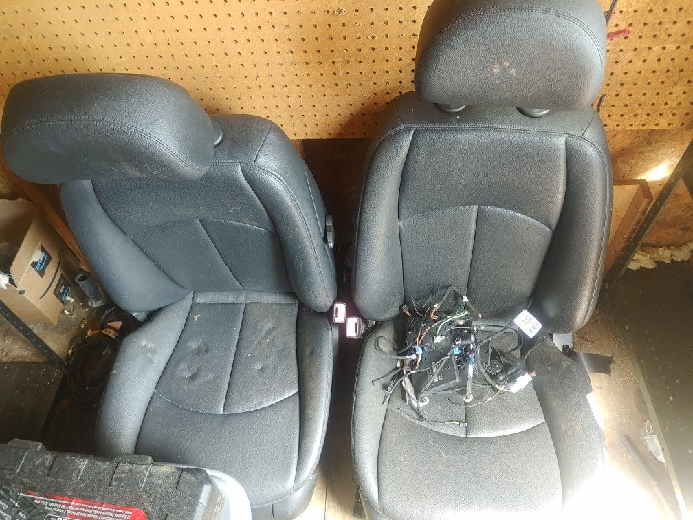 Black Leather Seats.09 Mercedes E350