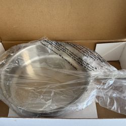 Set of 4 Star-Shaped White Bowls - Brand new.