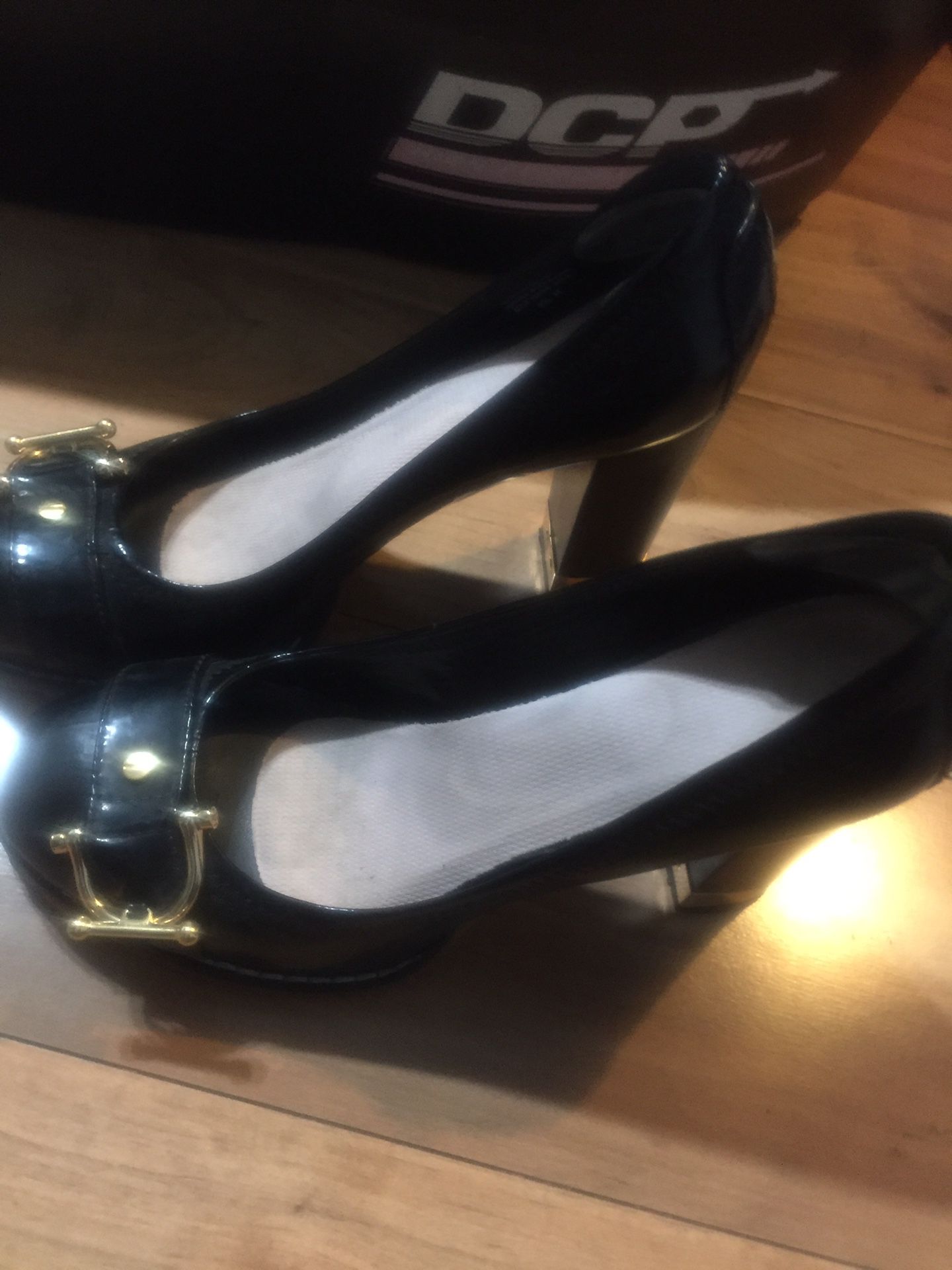 Zapatos Tory Burch for CA - OfferUp