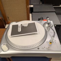 Ion USB Turntable