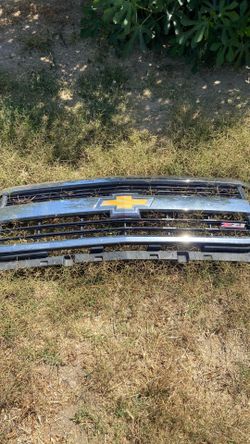 Chevy silverado 2500hd front grill