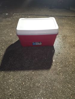 Igloo 48 Qt Red Cooler