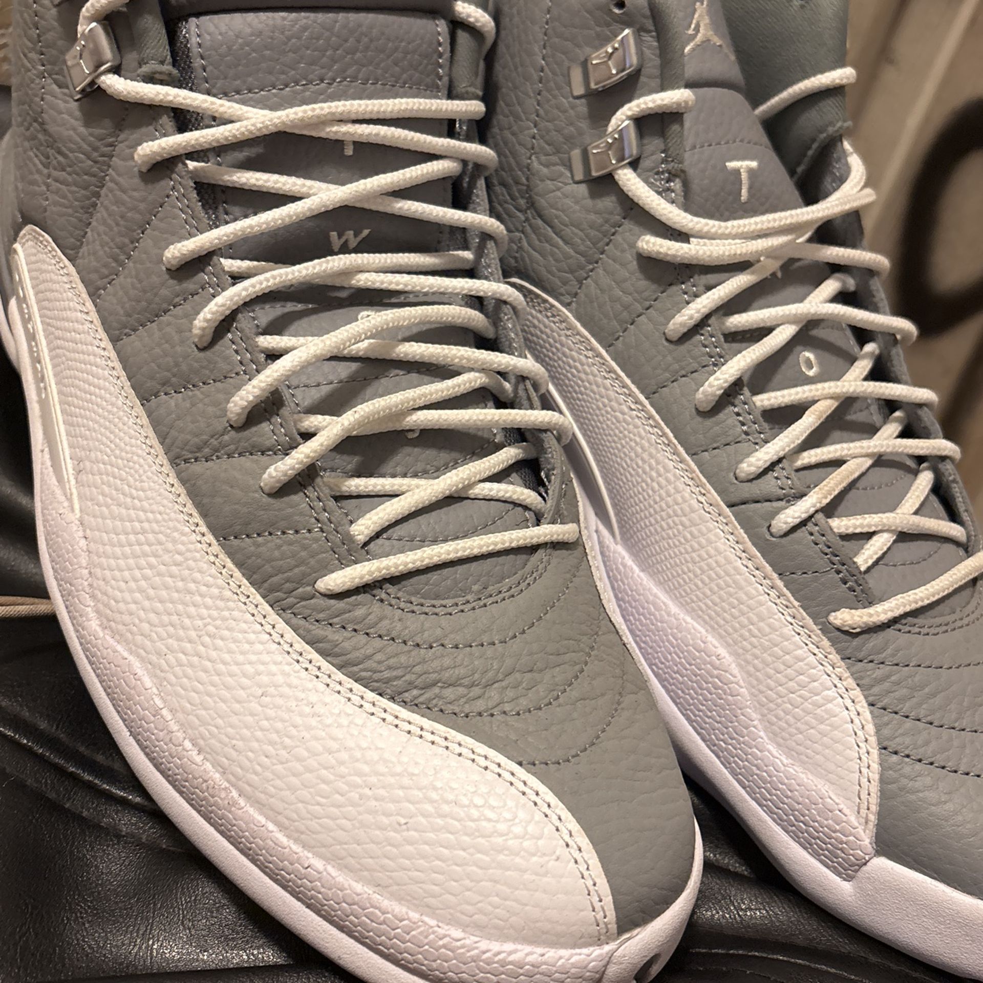 JORDAN RETRO STEALTH (Open Box) Size 13