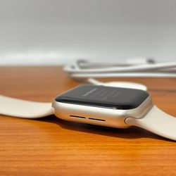 Apple Watch SE 3rd Gen 40mm Cellular Unlocked Fully Functional