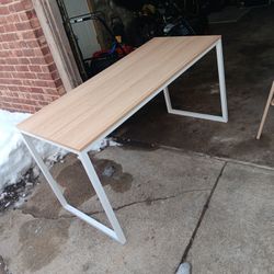Modern Wood Top Desk with White Metal Legs