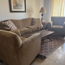 Lay - Z - Boy living room set