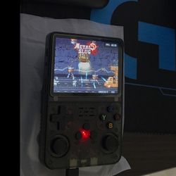 R36S Retro Linux Handheld Emulator Console 