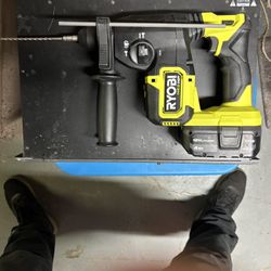 Ryobi Hammer Drill 18v With Battery