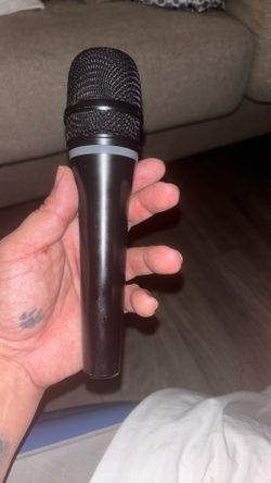Microphone