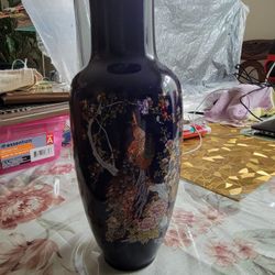 Elegant Peacock Vase 