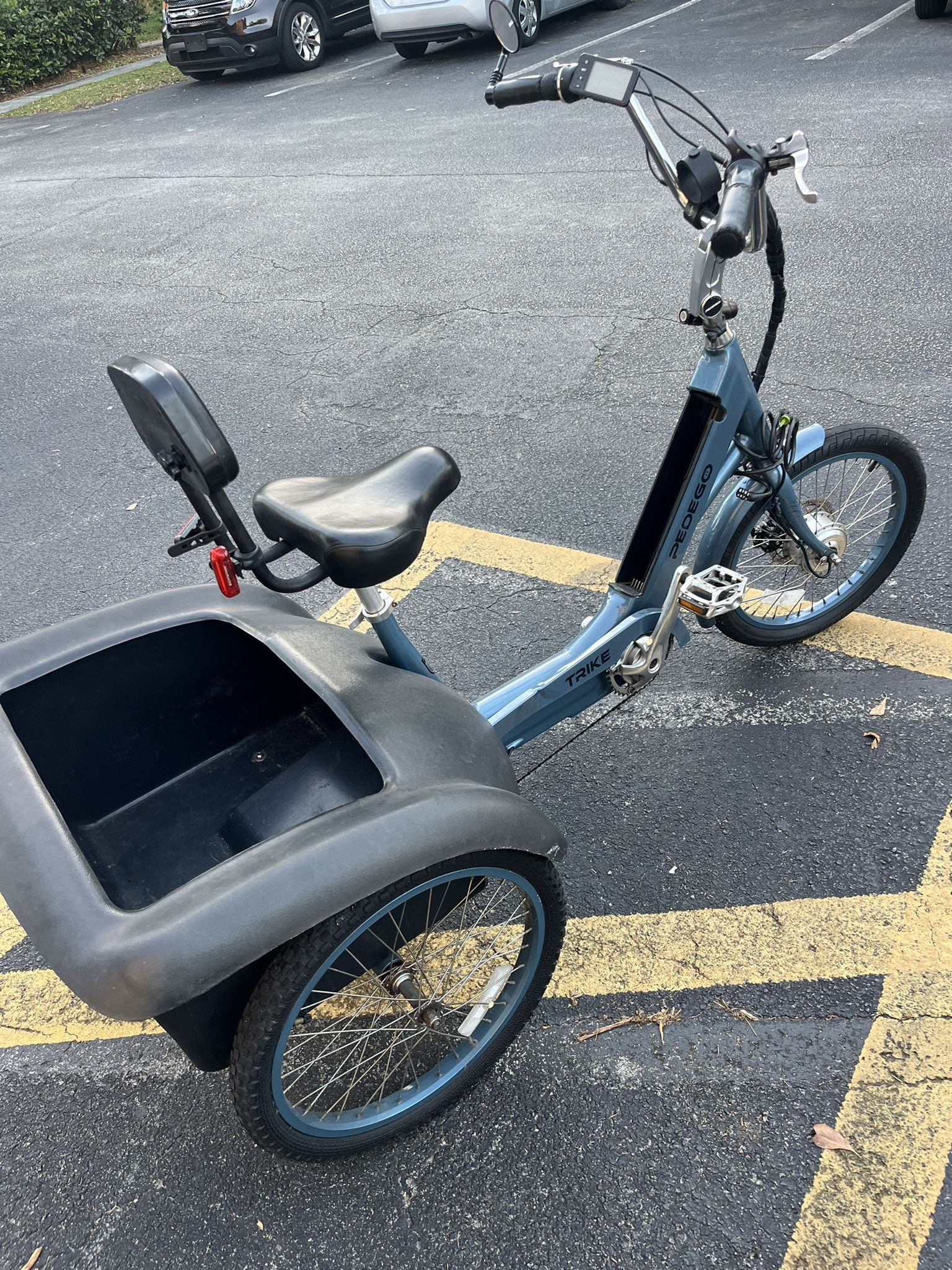 Pedego Trike